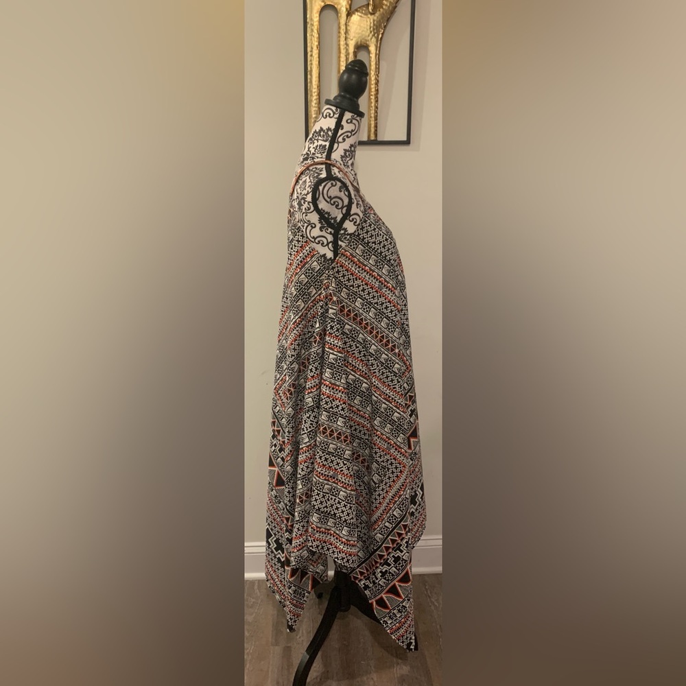 Bella Moda V Neck Coverup - Picture 5 of 10
